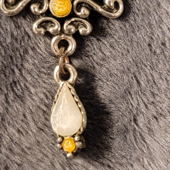 Nexklace with unique pendant - Picture 2 of 6